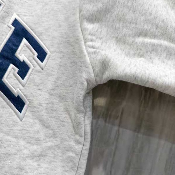 PARKE White Sweatshirt with Blue and Red Accents - Picture 3 of 10